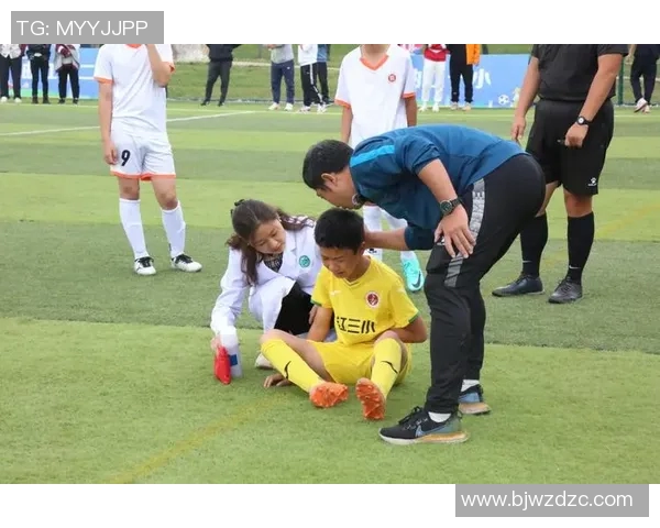 西安足球队在最新足球状态排行榜中荣获第九名展现出强劲实力与潜力