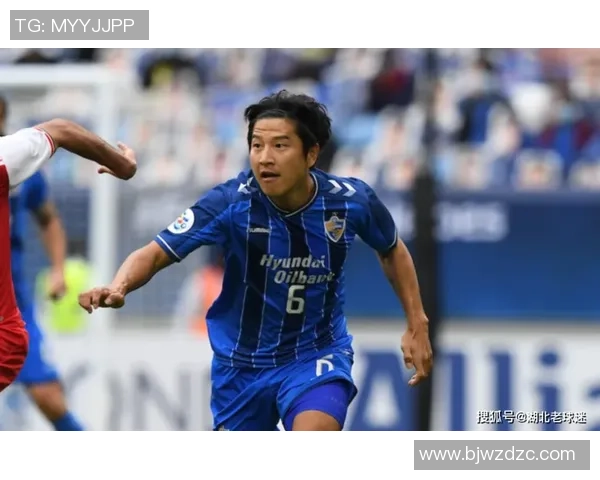 广州足球队以69分领跑钻石联赛积分榜展现强劲实力